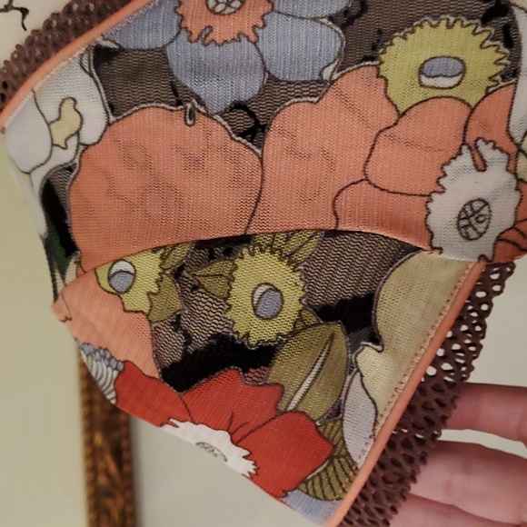 Anac mixed print, faux wrap top - Picture 4 of 8